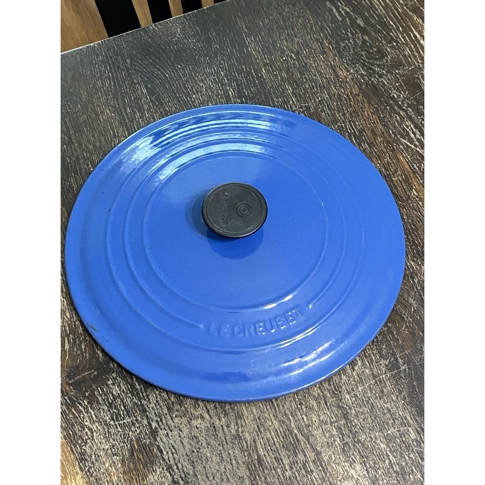 Le Creuset Cobalt Blue Enamel Round Dutch Oven Lid with Black Knob